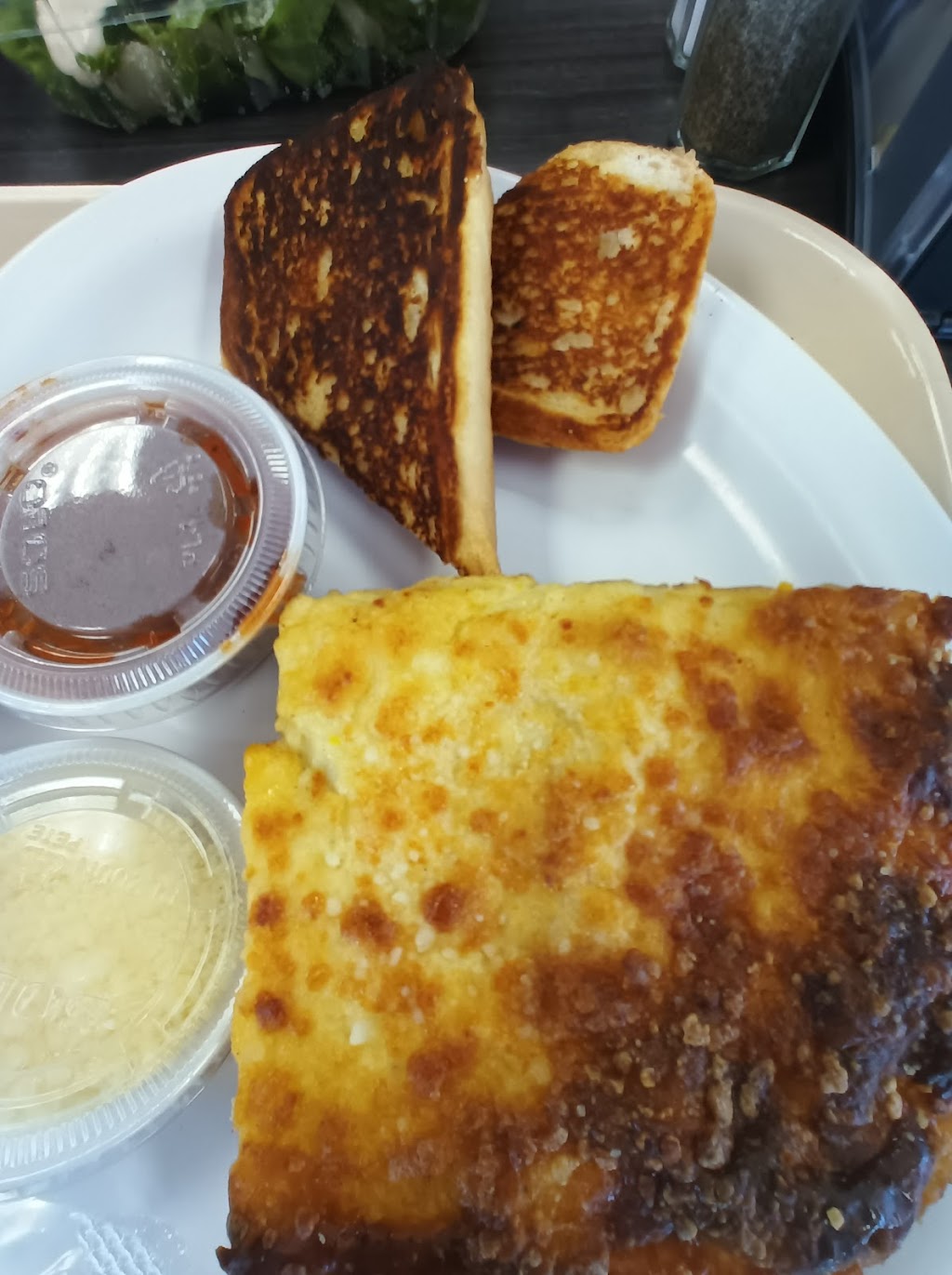 B&B Restaurant | restaurant | 34528 US-45, Third Lake, IL 60030, USA | 2245414461 OR +1 224-541-4461