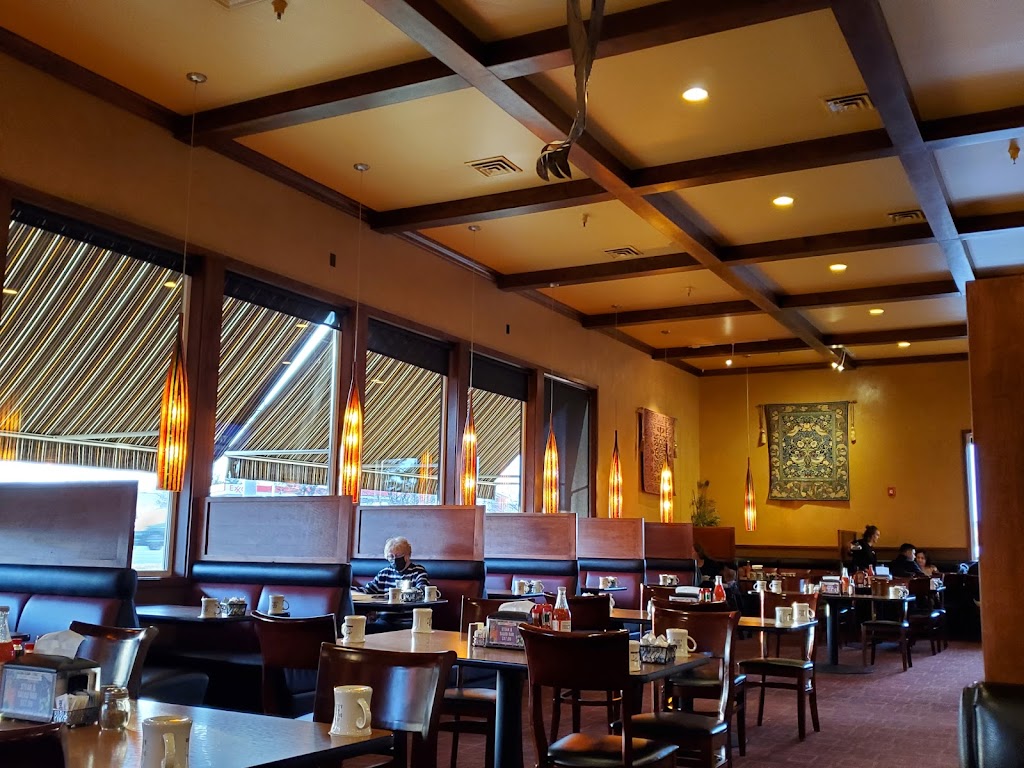 Sterlings Restaurant - Queensgate | restaurant | 2500 Queensgate Dr, Richland, WA 99352, USA | 5096282414 OR +1 509-628-2414