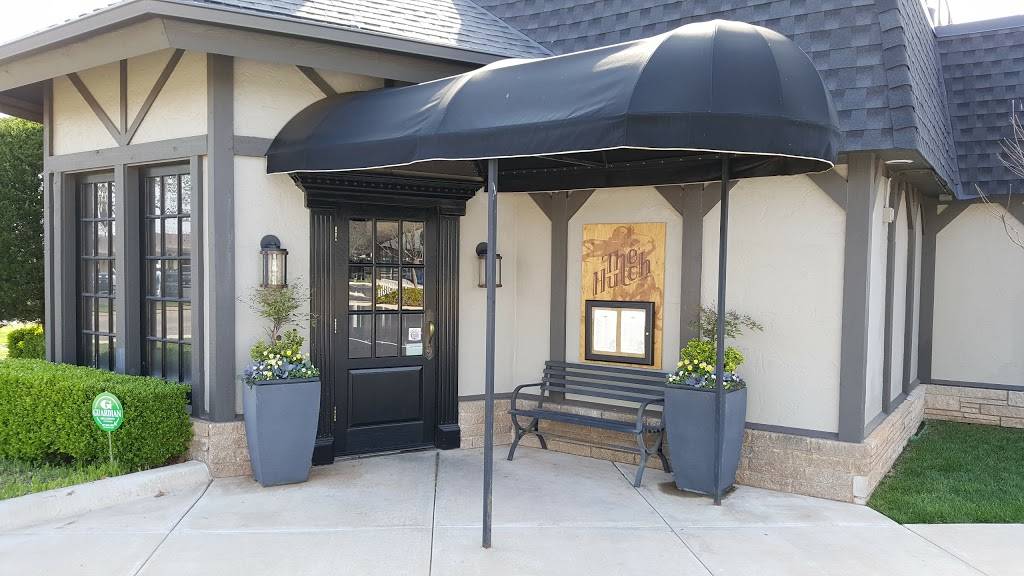 The Hutch on Avondale | restaurant | 6437 Avondale Dr, Nichols Hills, OK 73116, USA | 4058421000 OR +1 405-842-1000