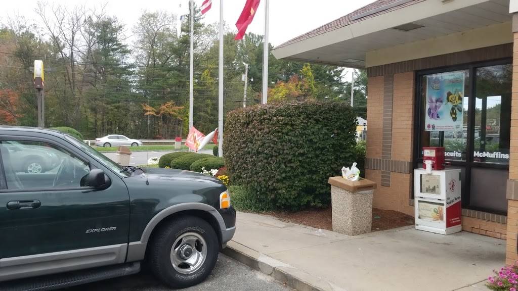 McDonalds | restaurant | 155 Newburyport Turnpike, Rowley, MA 01969, USA | 9789483324 OR +1 978-948-3324