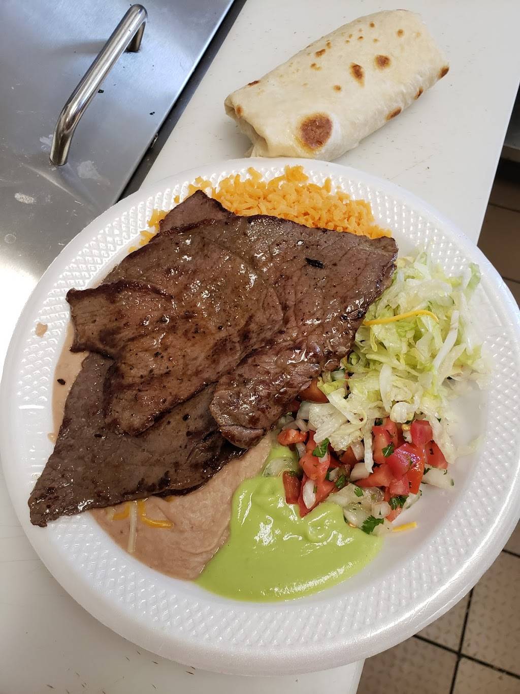 El FAMOUS Betos Mexican Restaurant | restaurant | 1855 Skyline Dr, South Ogden, UT 84403, USA | 3853339016 OR +1 385-333-9016