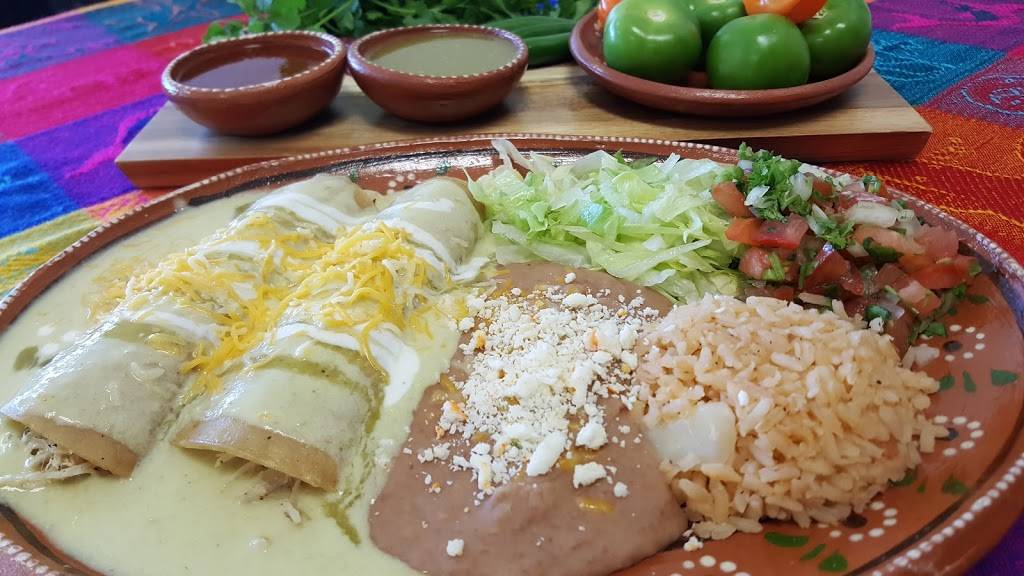 Gualbertos Mexican Food | restaurant | 5871 University Ave #333, San Diego, CA 92115, USA | 6192872601 OR +1 619-287-2601