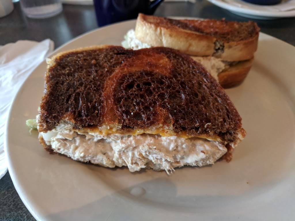 Blue Plate Diner | restaurant | 32610 W Seven Mile Rd, Livonia, MI 48152, USA | 2484713700 OR +1 248-471-3700