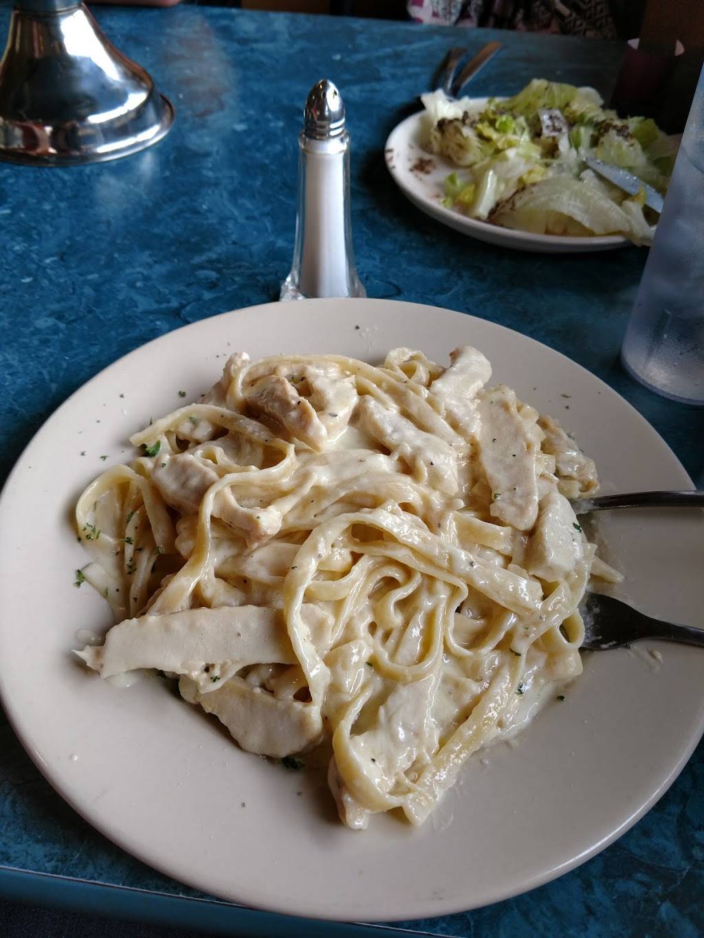 Sals Ristorante Italiano | restaurant | 835 Capitol Landing Rd, Williamsburg, VA 23185, USA | 7572210443 OR +1 757-221-0443