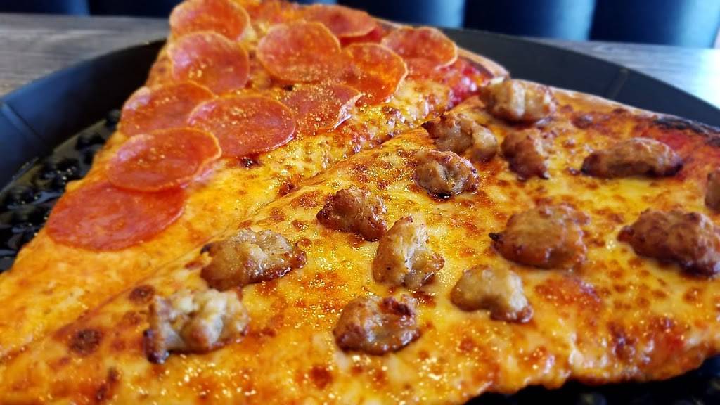 That Guys Pizza | restaurant | 16948 E Shea Blvd, Fountain Hills, AZ 85268, USA | 4808161356 OR +1 480-816-1356