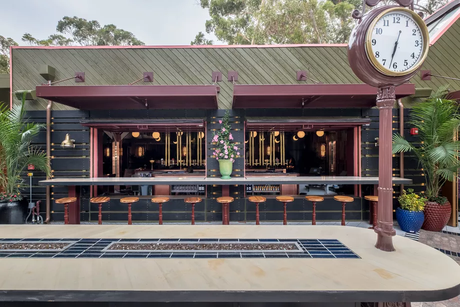 Soda & Swine | restaurant | 105 Eucalyptus Grove Ln, San Diego, CA 92161, USA | 6196290676 OR +1 619-629-0676