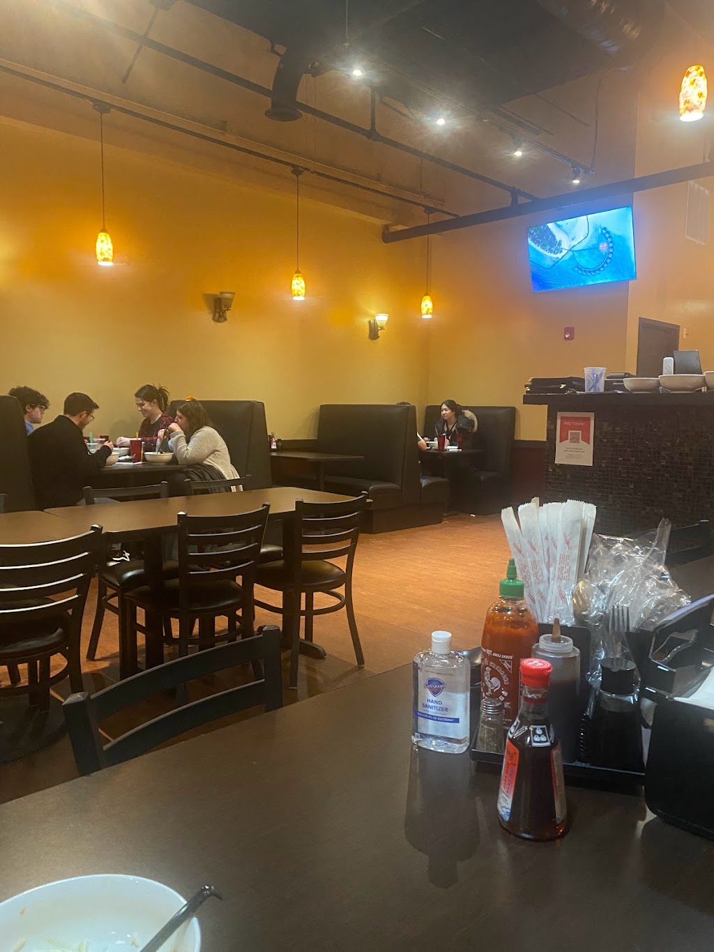Pho Town 7 | restaurant | 4110 Mystic Valley Pkwy, Medford, MA 02155, USA | 7818740742 OR +1 781-874-0742