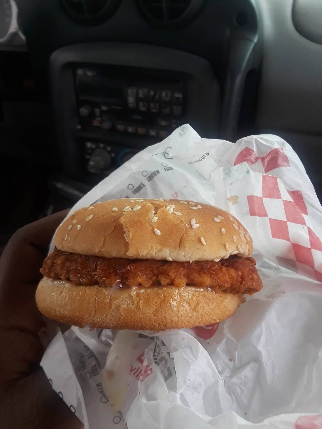 Rallys | restaurant | 11607 Buckeye Rd, Cleveland, OH 44120, USA | 2162291822 OR +1 216-229-1822