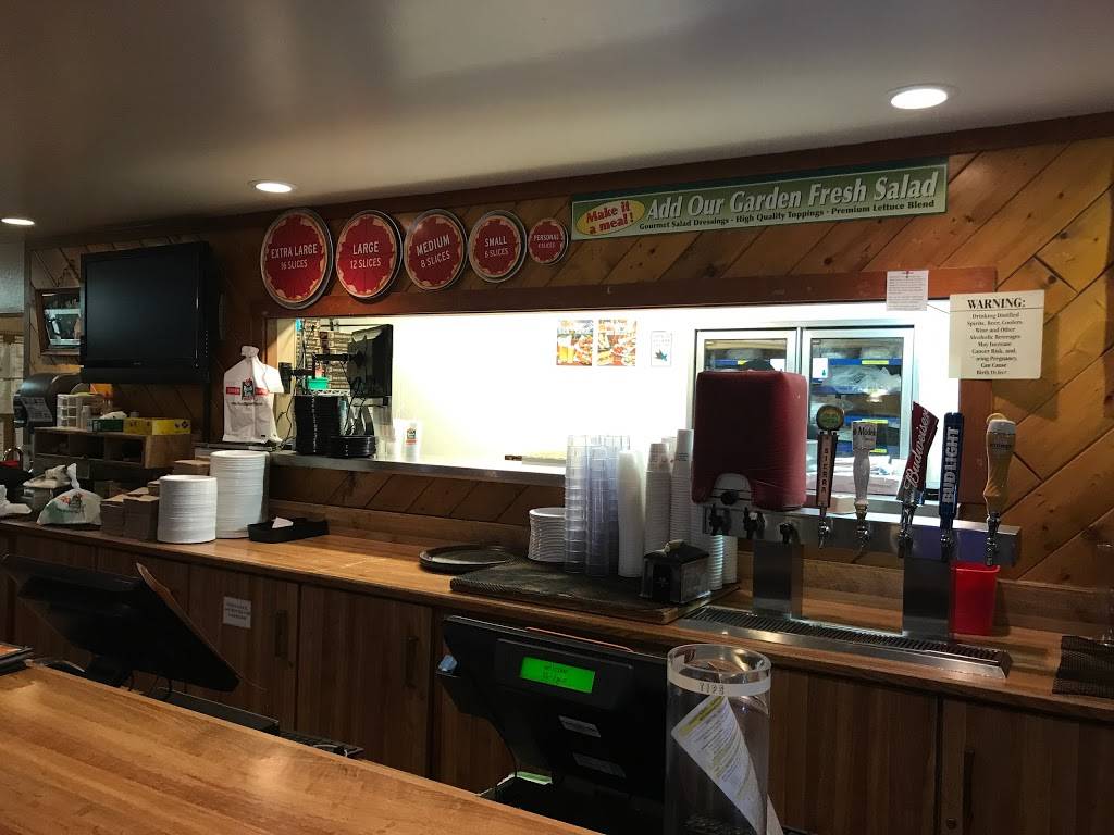 Round Table Pizza | meal delivery | 3212 S White Rd, San Jose, CA 95148, USA | 4082749574 OR +1 408-274-9574