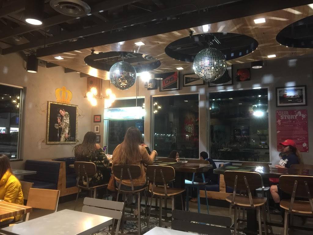 Raising Canes Chicken Fingers | meal takeaway | 183 E Foothill Blvd, Upland, CA 91786, USA | 9095790384 OR +1 909-579-0384