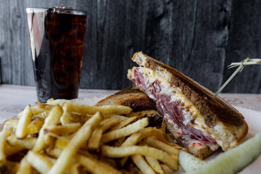 West Main Taproom + Grill | restaurant | 18595 Mainstreet Suite 100, Parker, CO 80134, USA | 7208263689 OR +1 720-826-3689