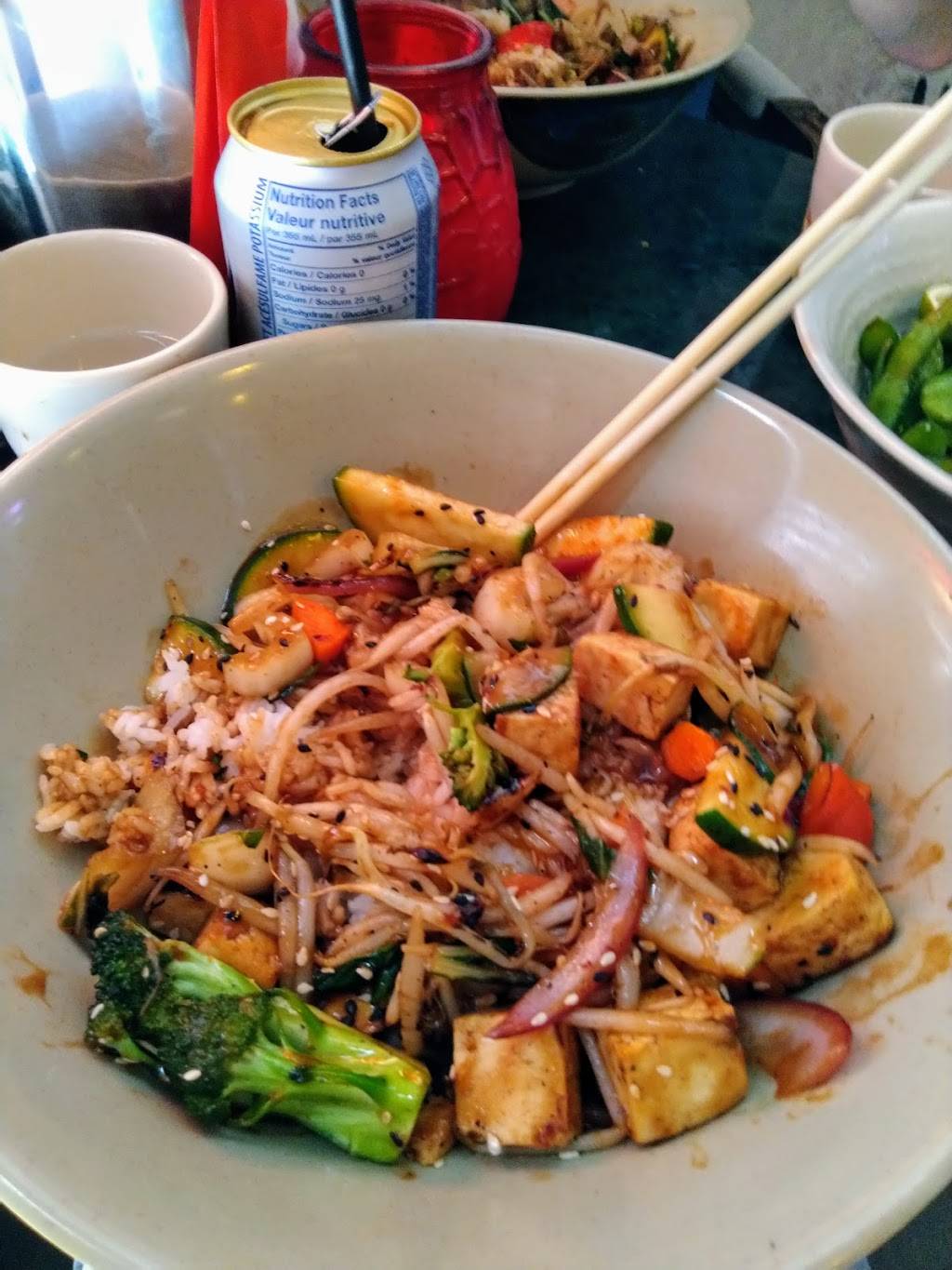 Madame Woo | restaurant | 295 Rue des Forges, Trois-Rivières, QC G9A 2G9, Canada | 8198415159 OR +1 819-841-5159