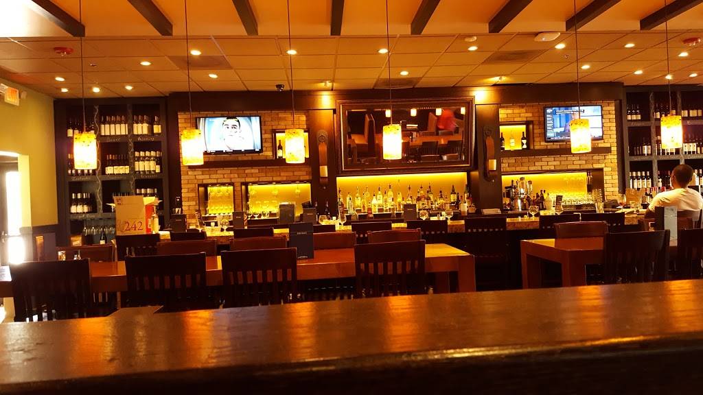 Carrabbas Italian Grill | restaurant | 791 Skymarks Dr, Jacksonville, FL 32218, USA | 9047519976 OR +1 904-751-9976
