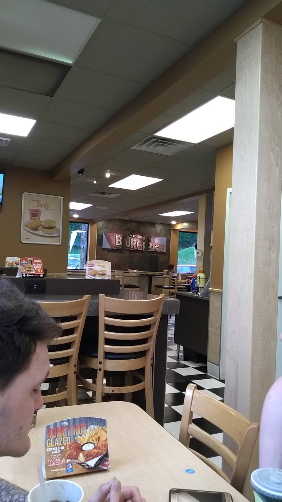 Dairy Queen Grill & Chill | restaurant | 2700 Ellwood Rd, New Castle, PA 16101, USA | 7246522744 OR +1 724-652-2744