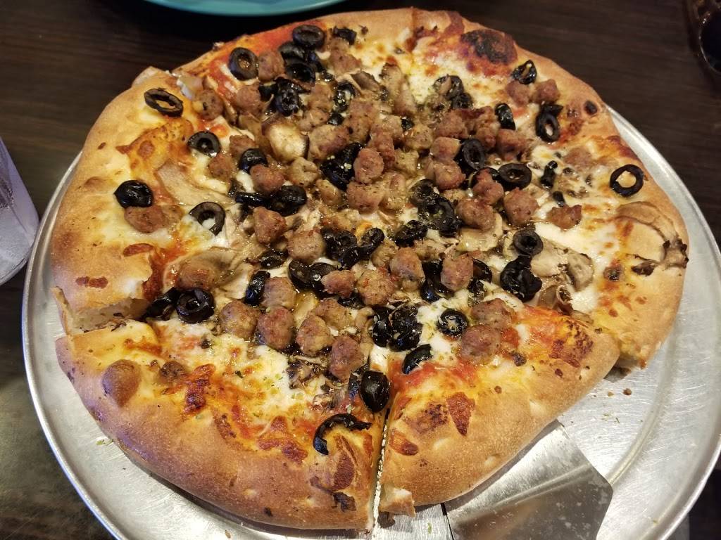 Big Nicks Pizza | restaurant | 1110 N Gaffey St, San Pedro, CA 90731, USA | 3107325800 OR +1 310-732-5800