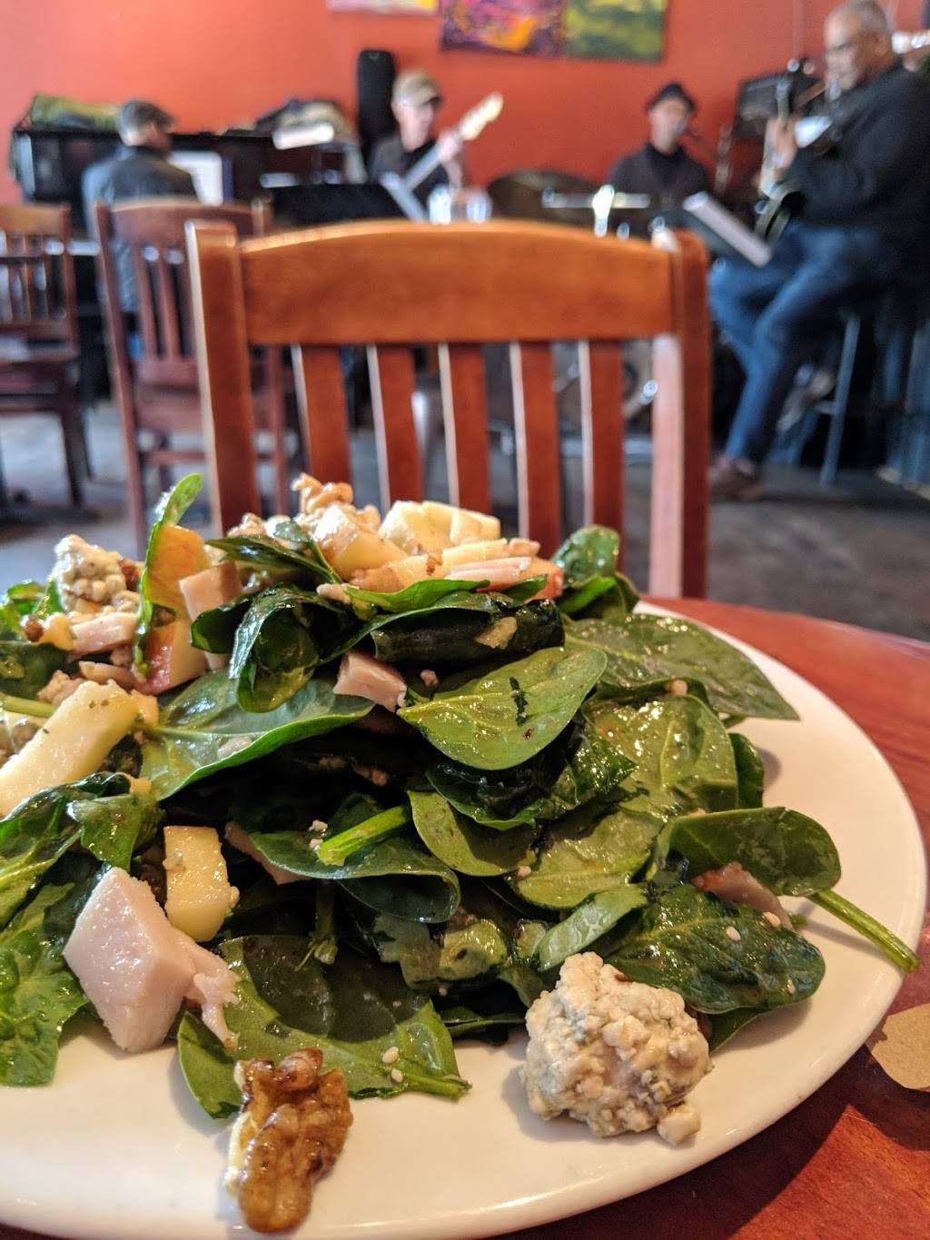 Revolution Cafe | cafe | 3248 22nd St, San Francisco, CA 94110, USA | 4156420474 OR +1 415-642-0474