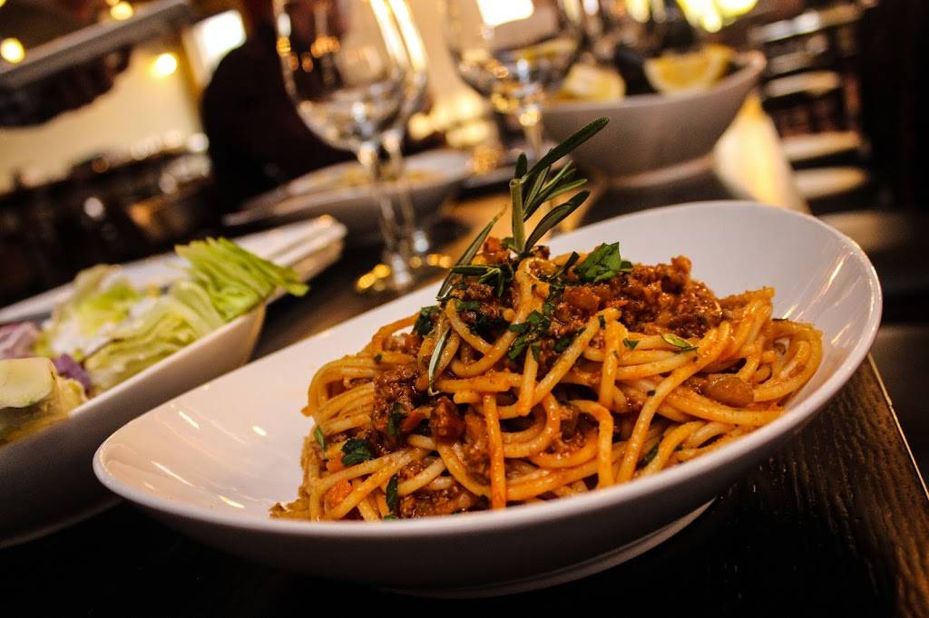 900 Degrees Pizzeria Bistro | restaurant | 50925 Hayes Rd, Shelby Charter Twp, MI 48315, USA | 5868844739 OR +1 586-884-4739