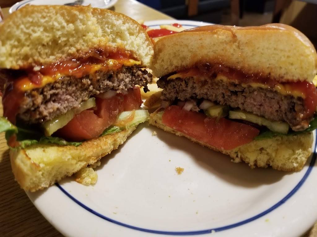 IHOP | restaurant | 610 Cedar Ln, Teaneck, NJ 07666, USA | 2018366500 OR +1 201-836-6500