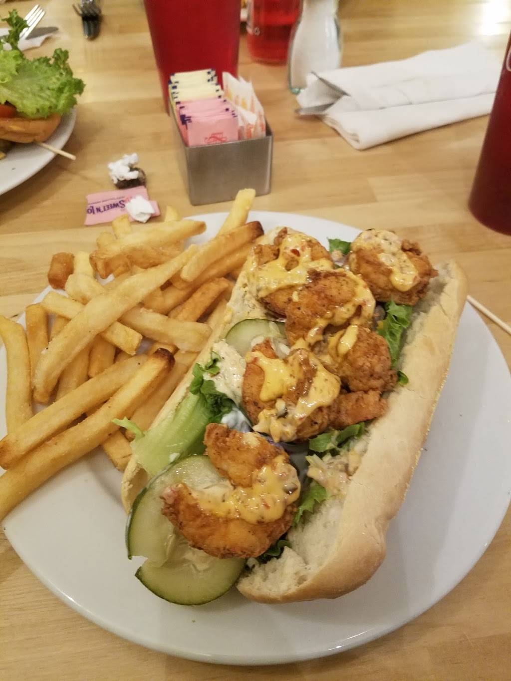 Commanders Grill | restaurant | 118 W Locust St, Boonville, IN 47601, USA | 8127150055 OR +1 812-715-0055