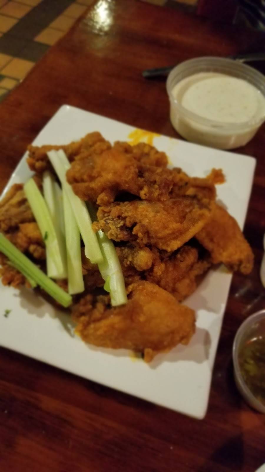 CDB Pizza and Italian Restaurant | restaurant | 5104 E Fowler Ave, Temple Terrace, FL 33617, USA | 8139851336 OR +1 813-985-1336