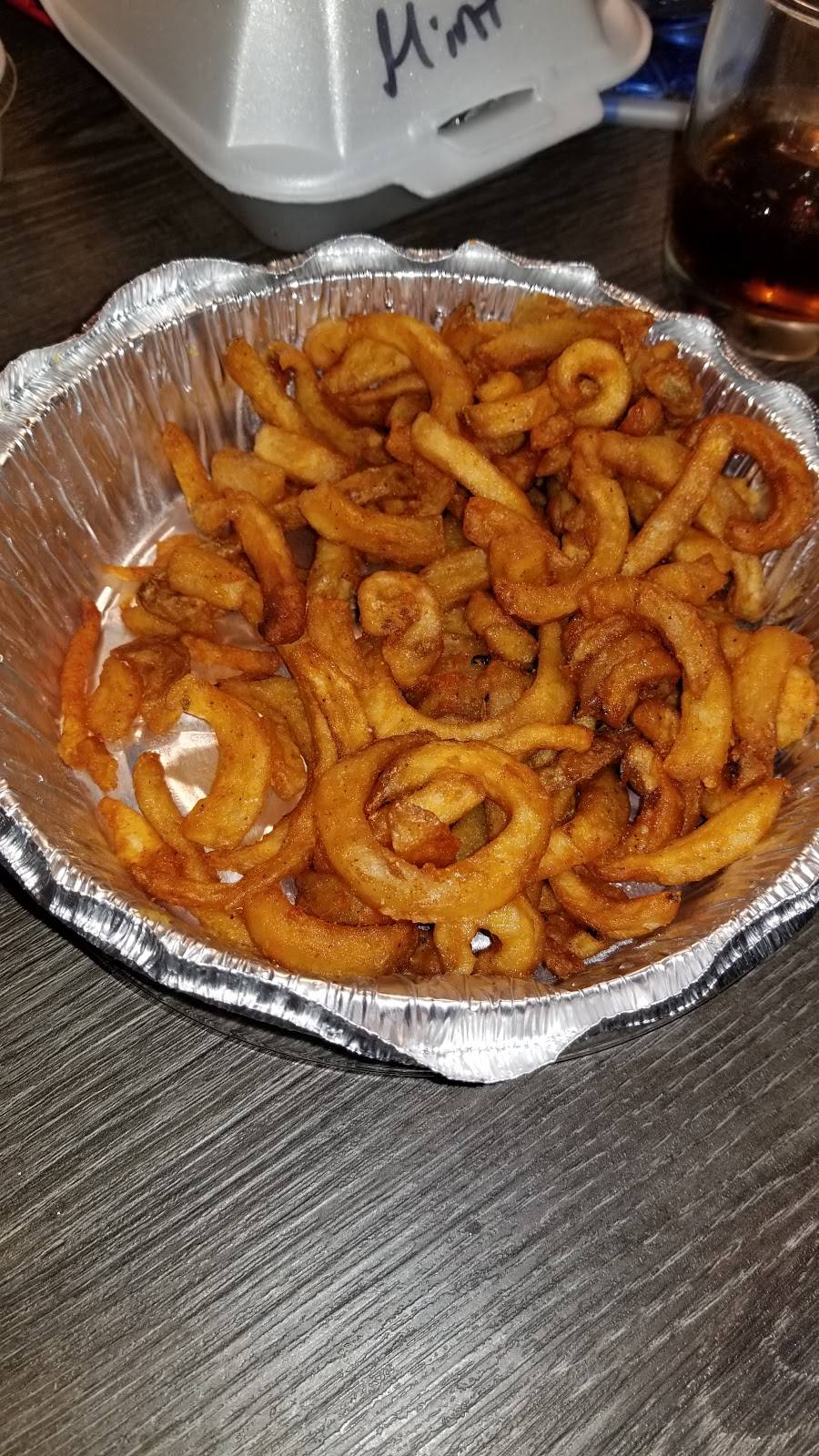 Heavenly pizza | restaurant | 350 Fairfield Ave, Waterbury, CT 06708, USA | 2035274248 OR +1 203-527-4248