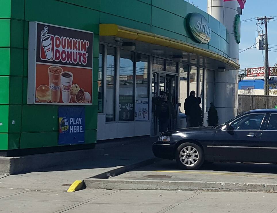 Dunkin Donuts | cafe | 1049 Grand St, Brooklyn, NY 11211, USA | 7185991549 OR +1 718-599-1549