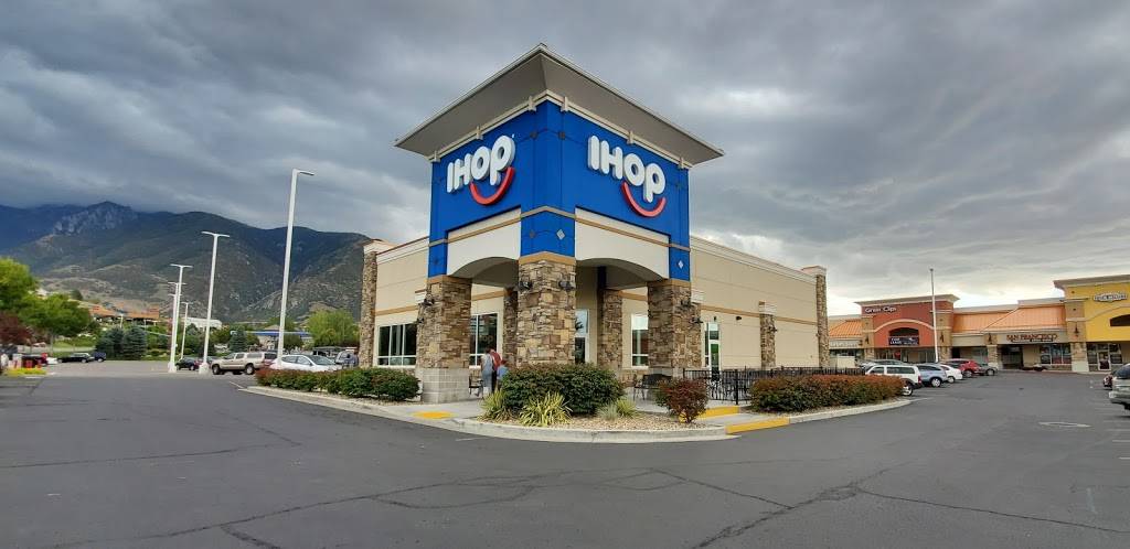 IHOP | restaurant | 1194 Draper Pkwy, Draper, UT 84020, USA | 8015481566 OR +1 801-548-1566
