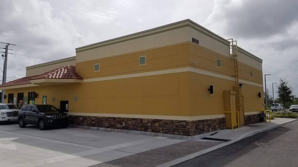 Pollo Tropical | restaurant | 8809 W Boynton Beach Blvd, Boynton Beach, FL 33472, USA | 5615365784 OR +1 561-536-5784