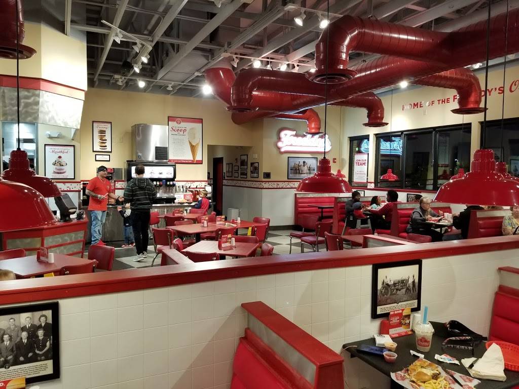 Freddys Frozen Custard & Steakburgers | restaurant | 5634 Grove Blvd, Hoover, AL 35226, USA | 2059897989 OR +1 205-989-7989