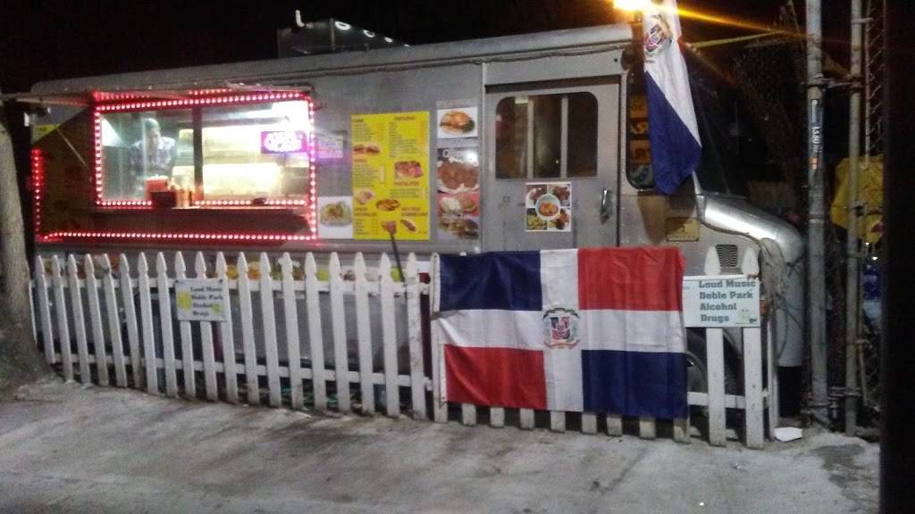 Chimi Monumental | restaurant | 3007 Fulton St, Brooklyn, NY 11208, USA | 3472055944 OR +1 347-205-5944