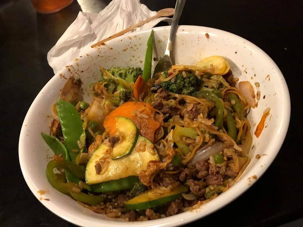 Big Chow Grill | restaurant | 1 Galleria Parkway #1B1, Atlanta, GA 30339, USA | 7704052464 OR +1 770-405-2464