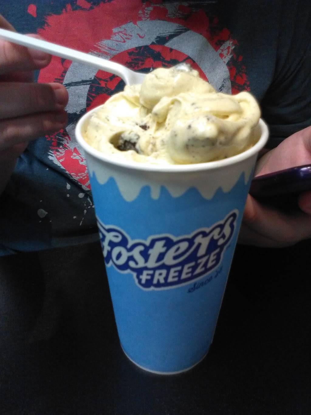 Fosters Freeze | restaurant | 630 Academy Ave, Sanger, CA 93657, USA | 5598758130 OR +1 559-875-8130