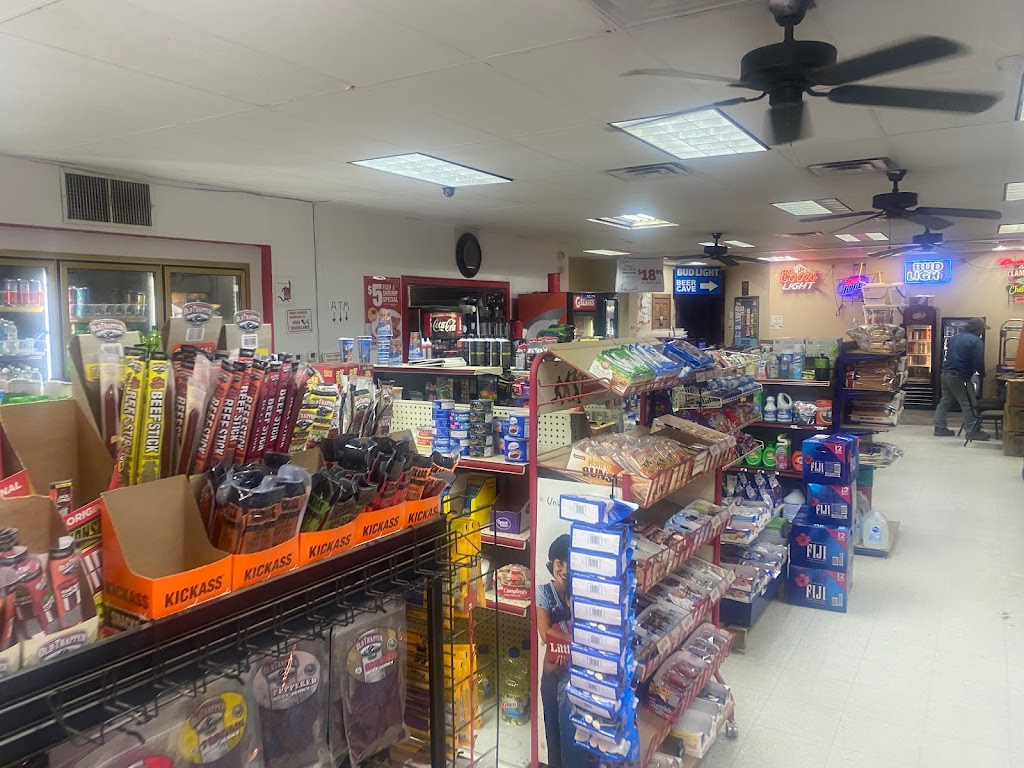 Smith Corner | meal takeaway | 106 Dempsey St, Bryson, TX 76427, USA | 9403922461 OR +1 940-392-2461