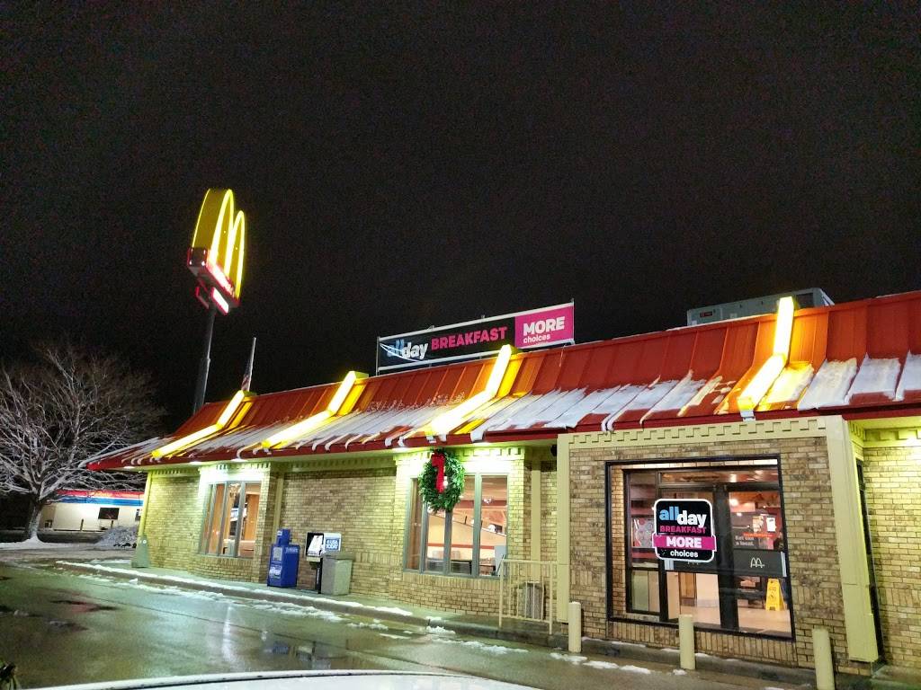 McDonalds | cafe | 2015 N Superior Ave, Tomah, WI 54660, USA | 6083724757 OR +1 608-372-4757