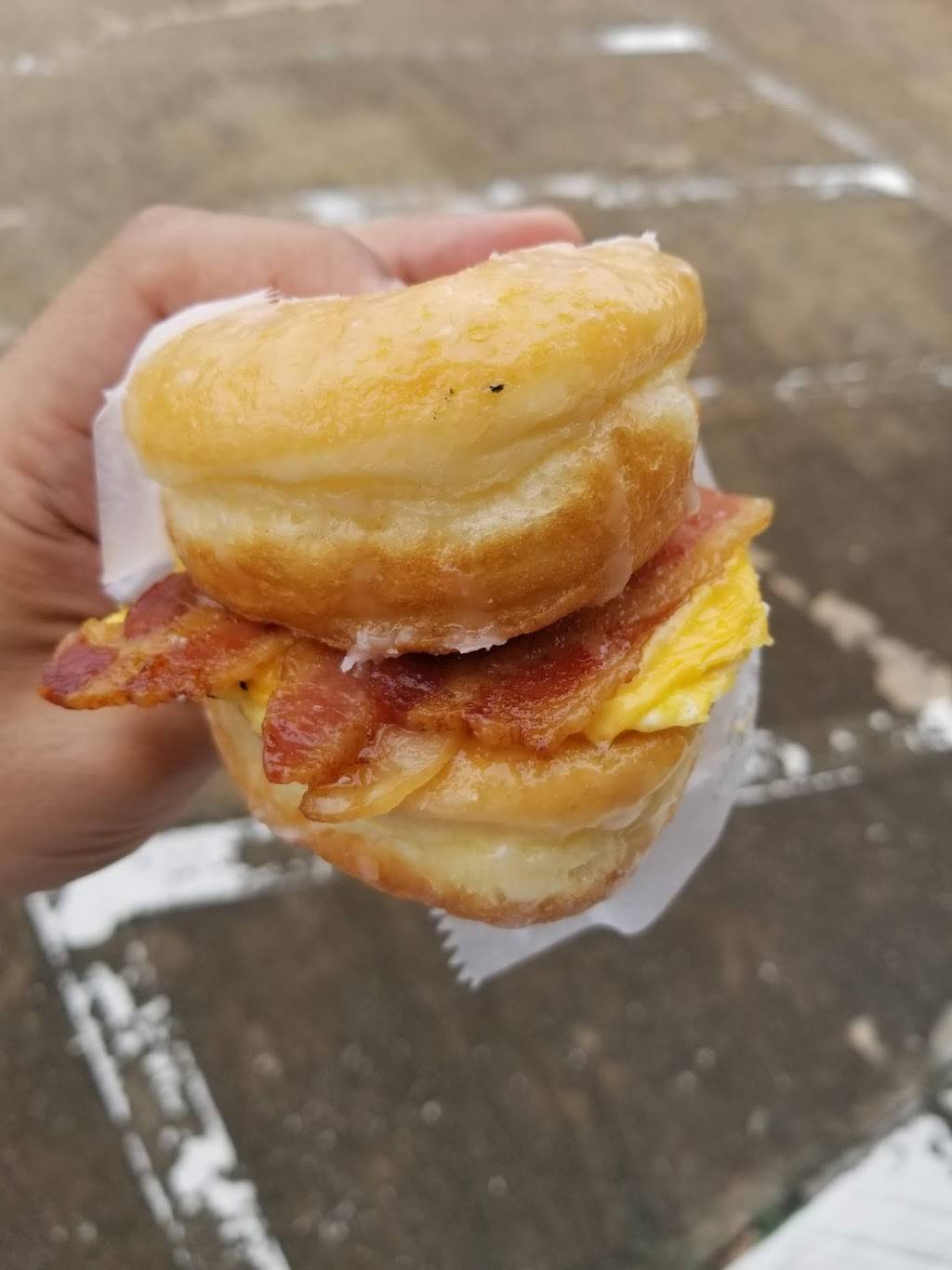 Snowflake Donuts | cafe | 4660 Louetta Rd #170, Spring, TX 77388, USA | 8325851106 OR +1 832-585-1106