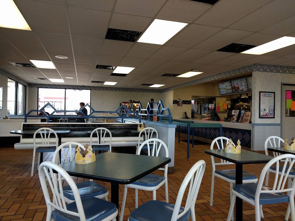 Burger King | restaurant | 908 W Maple St, Hartville, OH 44632, USA | 3308771789 OR +1 330-877-1789