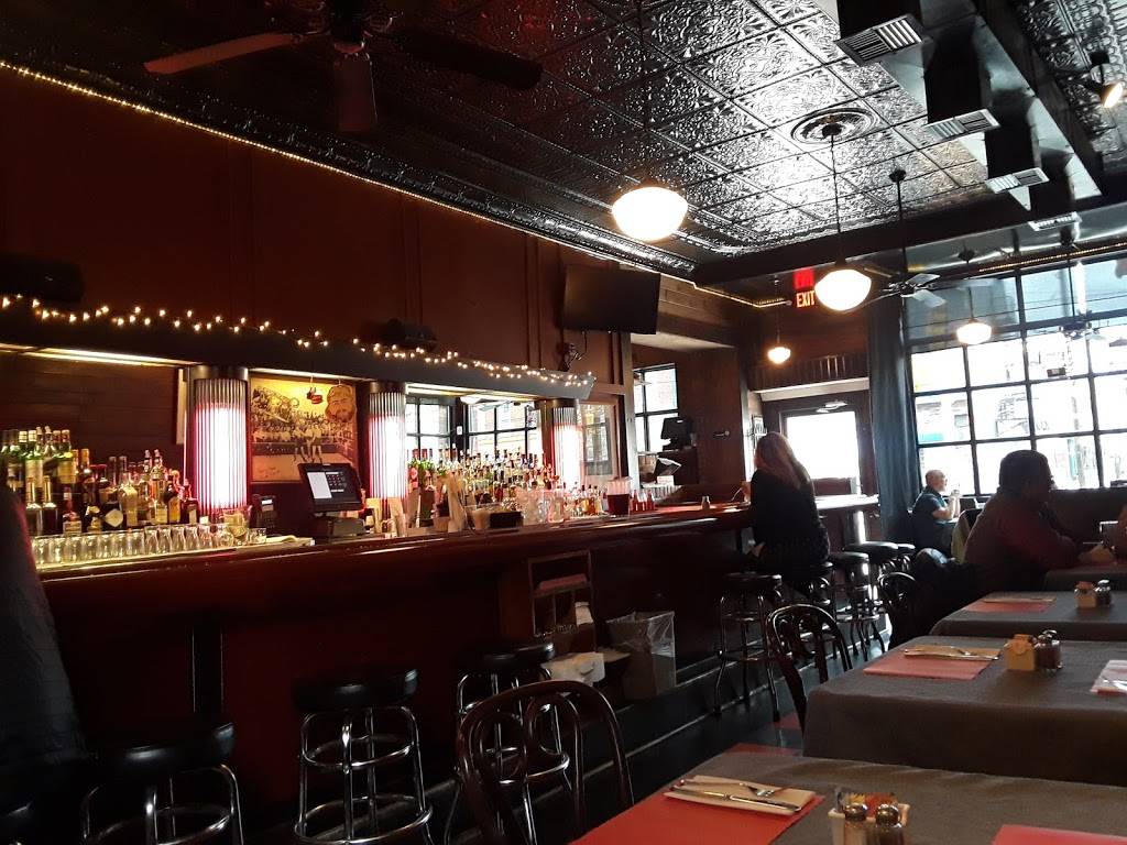 Tessaros American Bar & Hardwood Grill | restaurant | 4601 Liberty Ave, Pittsburgh, PA 15224, USA | 4126826809 OR +1 412-682-6809