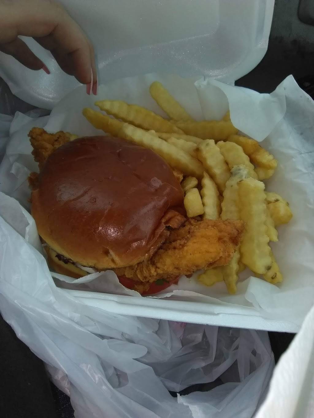 Churchs Chicken | restaurant | 345 N, Collins St, Joliet, IL 60432, USA | 8157235294 OR +1 815-723-5294