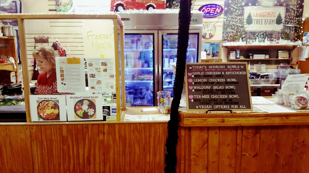 Loris Clean Cuisine | restaurant | Farmers Market, 300 E 1st St, Flint, MI 48502, USA | 5867098089 OR +1 586-709-8089