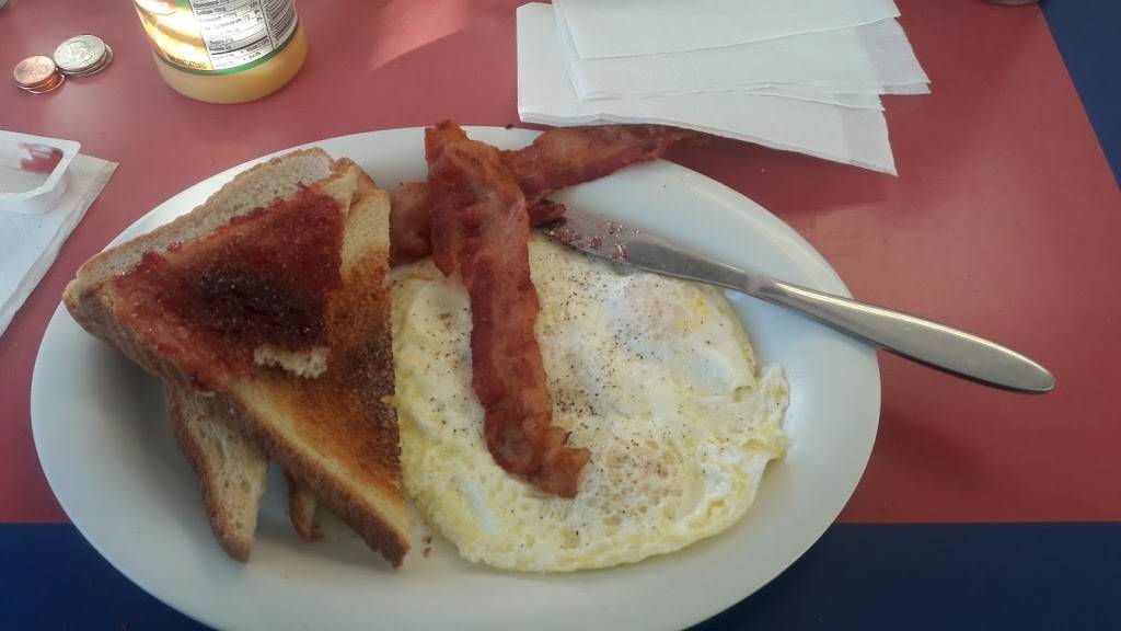 Tams Burgers | restaurant | 14939 Leffingwell Rd, Whittier, CA 90604, USA | 5629466834 OR +1 562-946-6834