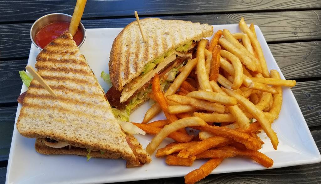 Gulp | restaurant | 13020 Pacific Promenade #1, Playa Vista, CA 90094, USA | 3104963966 OR +1 310-496-3966