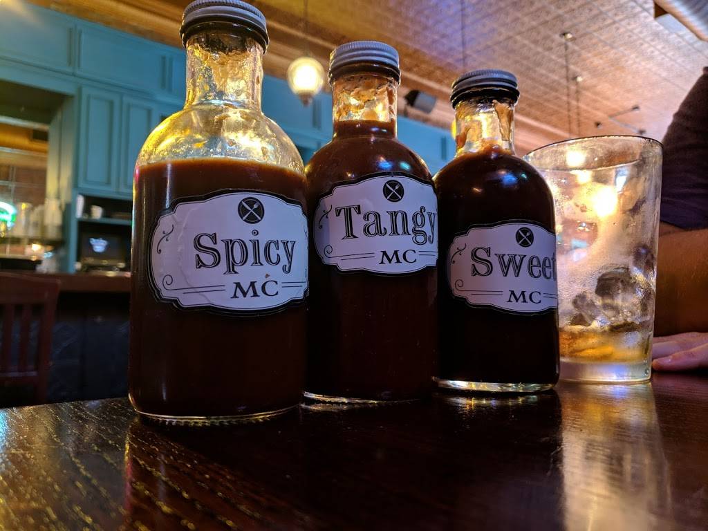 Muddy Creek and Honky Tonk BBQ | restaurant | N Holden St, Warrensburg, MO 64093, USA | 6603621355 OR +1 660-362-1355