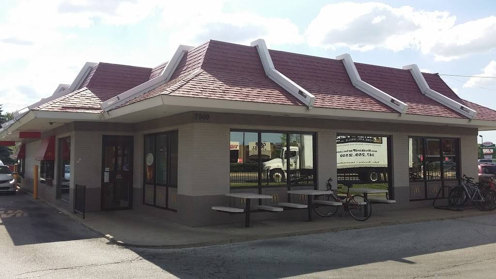 McDonalds | cafe | 7969 N Milwaukee Ave, Niles, IL 60714, USA | 8479652391 OR +1 847-965-2391