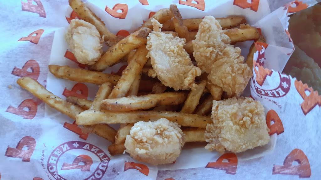 Popeyes Louisiana Kitchen | restaurant | 9830 Markham Rd, Markham, ON L6E 0H7, Canada | 9052011786 OR +1 905-201-1786