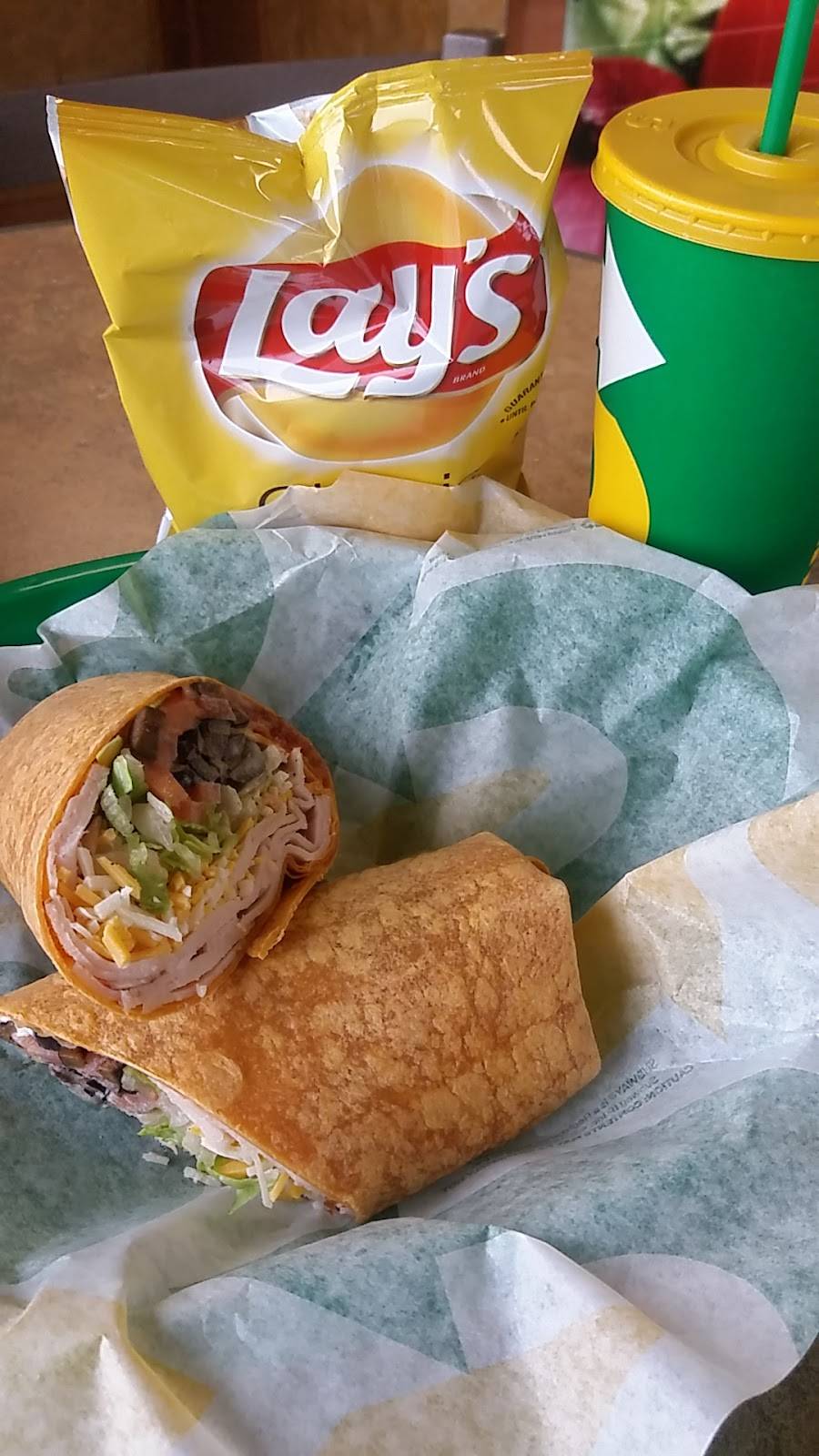 Subway Restaurants | restaurant | 712 N Kings Hwy, Myrtle Beach, SC 29577, USA | 8434459109 OR +1 843-445-9109