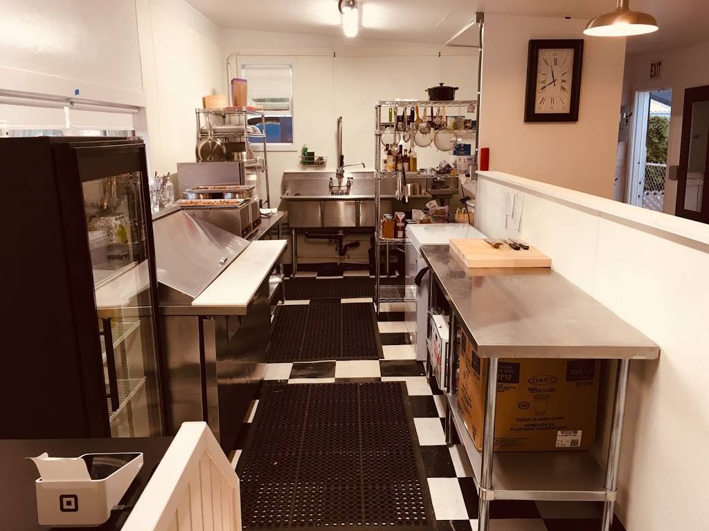 Dayton Deli | restaurant | 715 Ferry St, Dayton, OR 97114, USA | 5038649686 OR +1 503-864-9686