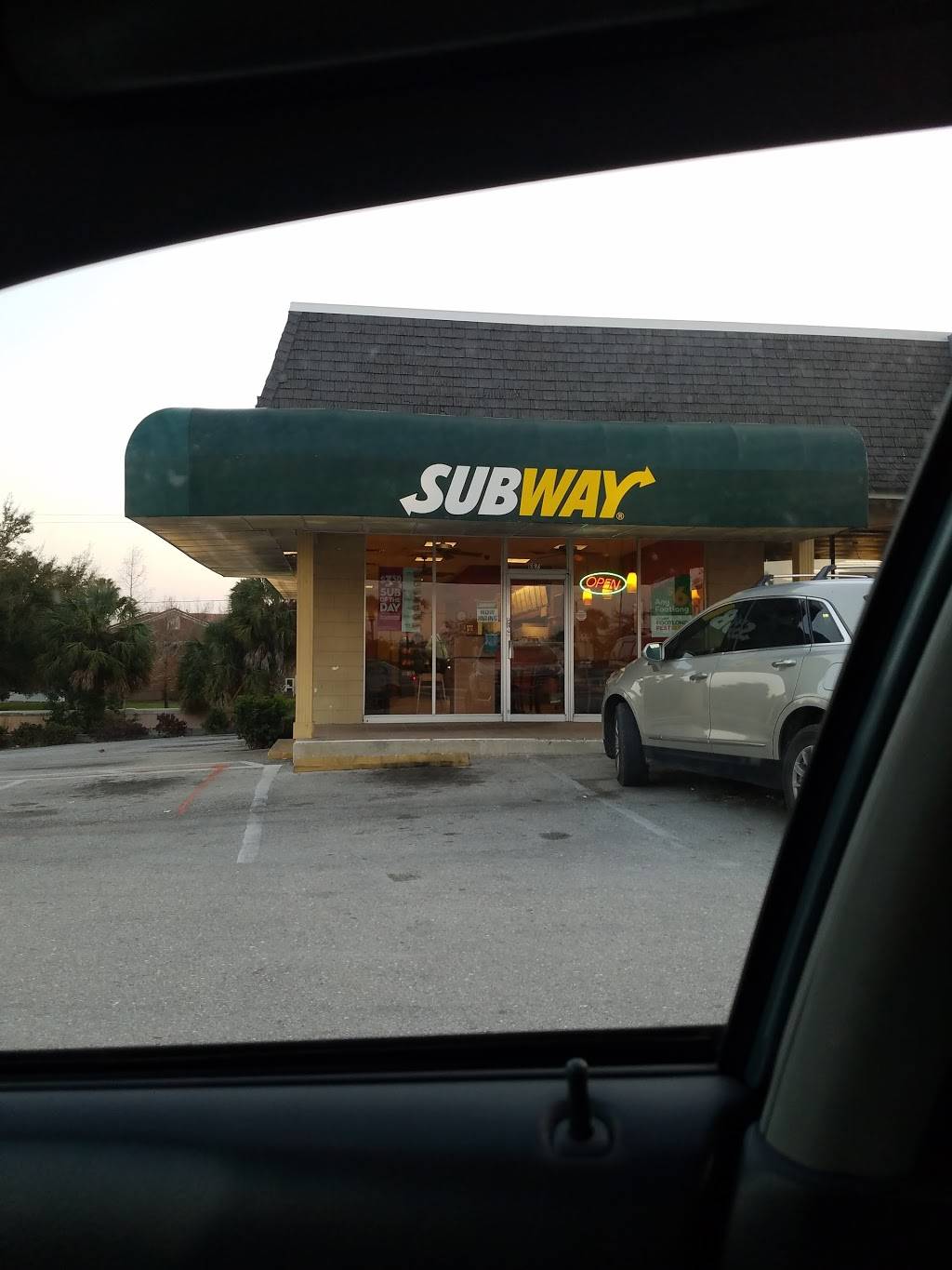 Subway | restaurant | 667 FL-50, Clermont, FL 34711, USA | 3523947779 OR +1 352-394-7779