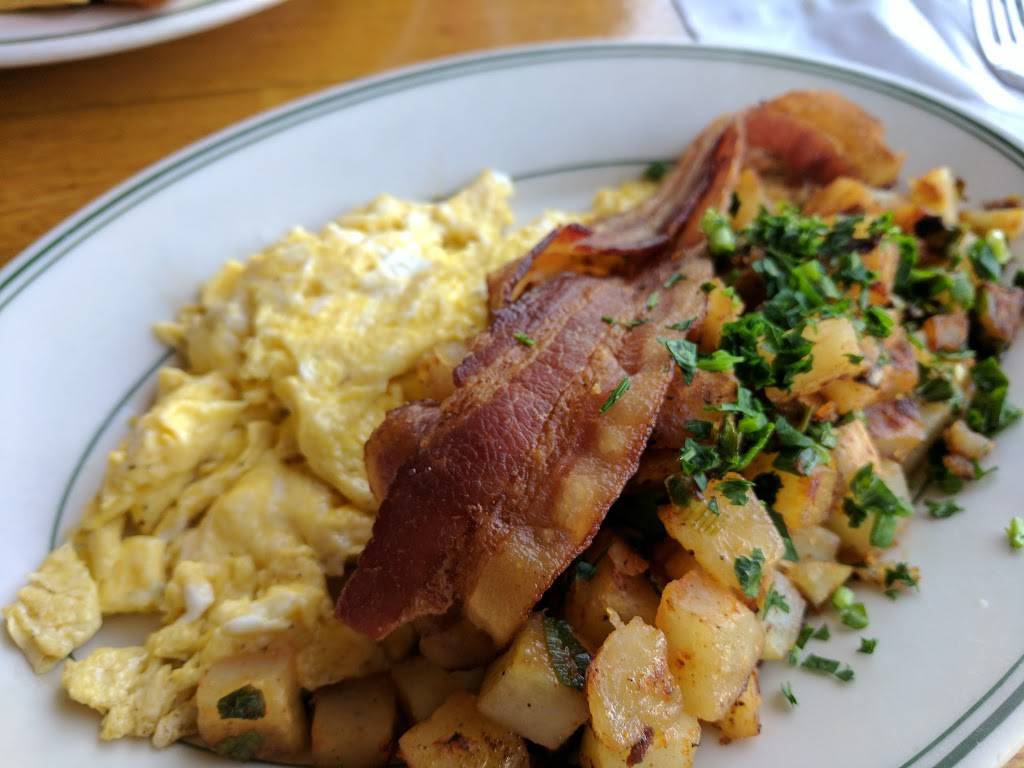 The Buena Vista | cafe | 2765 Hyde St, San Francisco, CA 94109, USA | 4154745044 OR +1 415-474-5044