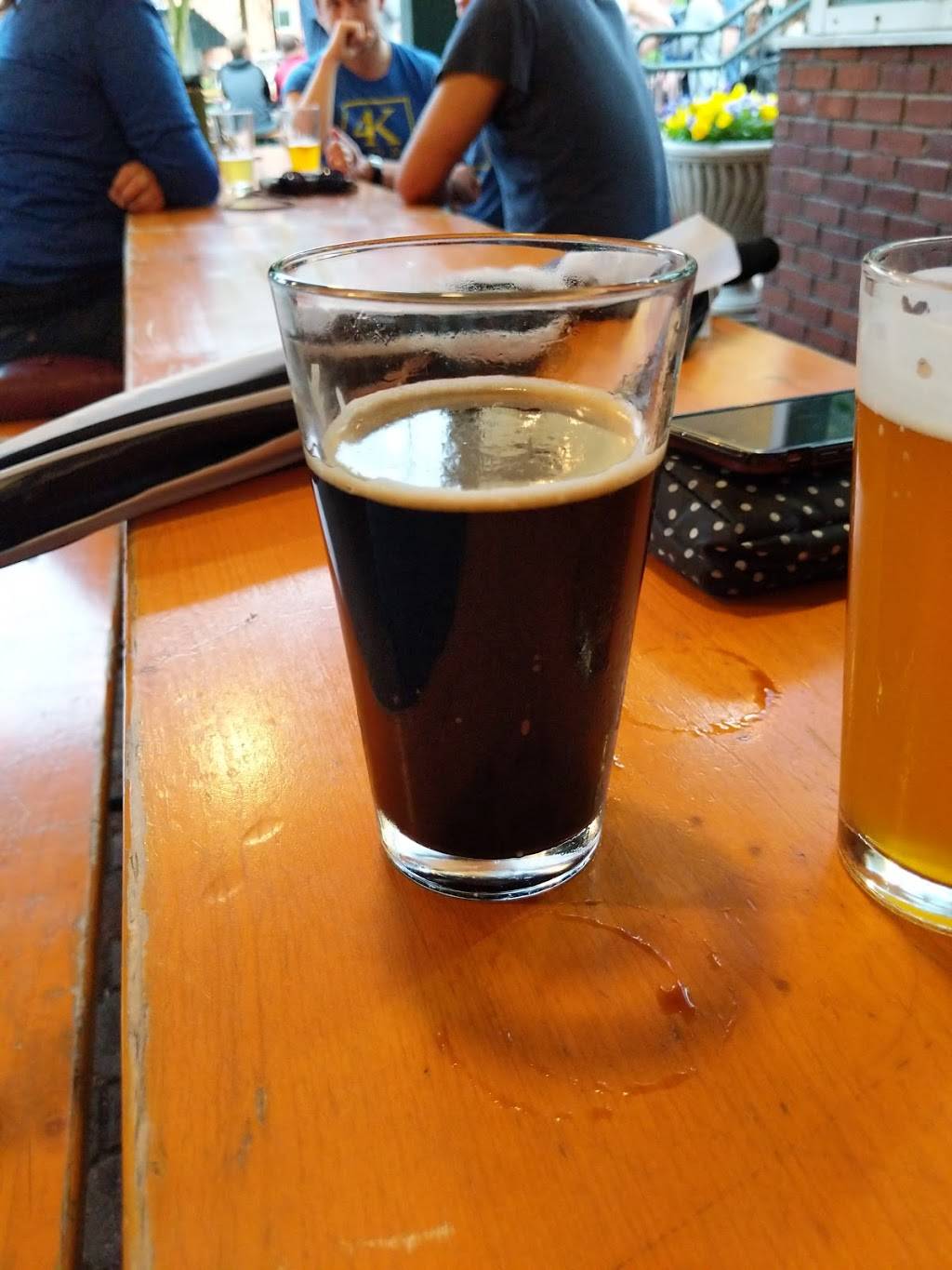 Bills Beer Garden | restaurant | 218 S Ashley St, Ann Arbor, MI 48104, USA | 7343698001 OR +1 734-369-8001