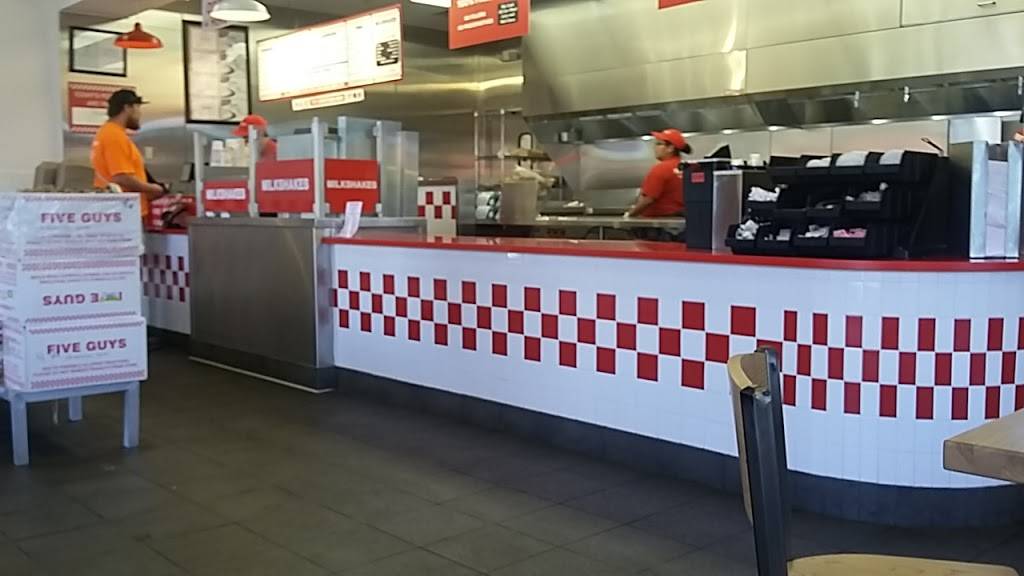 Five Guys | meal takeaway | 2750 E Bidwell St, Folsom, CA 95630, USA | 9164690001 OR +1 916-469-0001